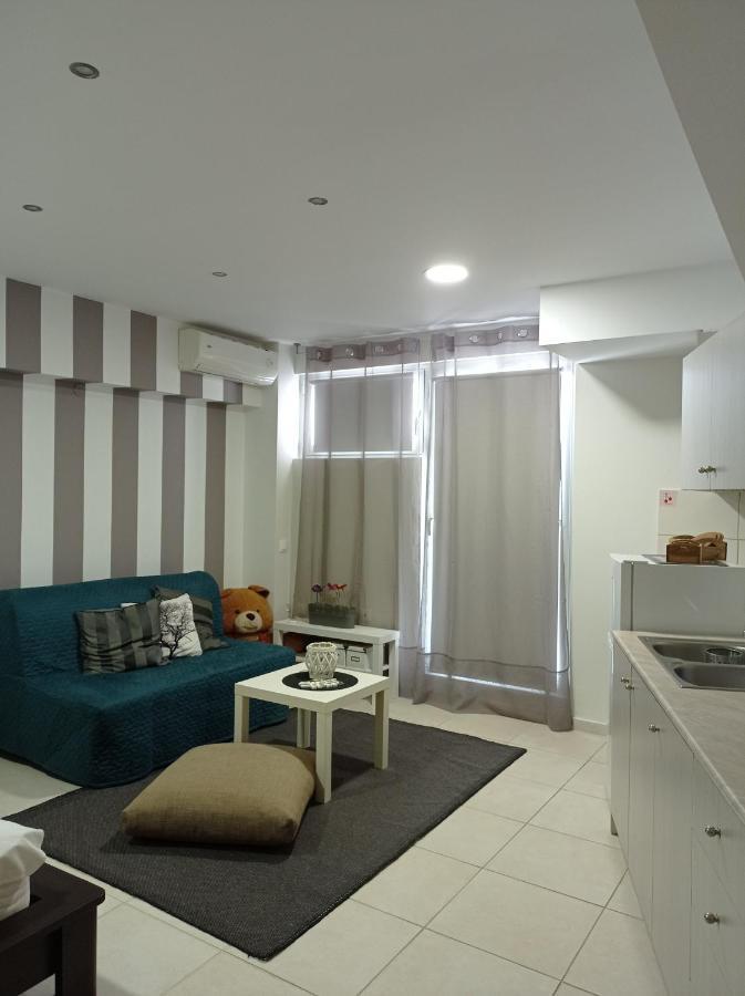 Nice Studio Néoi Epivátai Ngoại thất bức ảnh